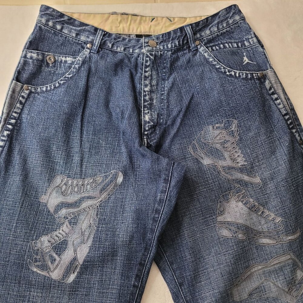 VTG Y2K Air Jordan Men's Baggy Blue Denim Jean With Sneaker Graphics Size 34x34 - Picture 3 of 10